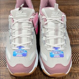 Skechers D'Lites Mauve and Beige Sneakers